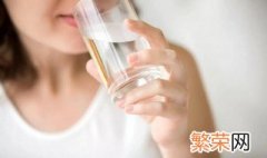 白开水放多久不能喝吗 白开水放了很久能喝吗